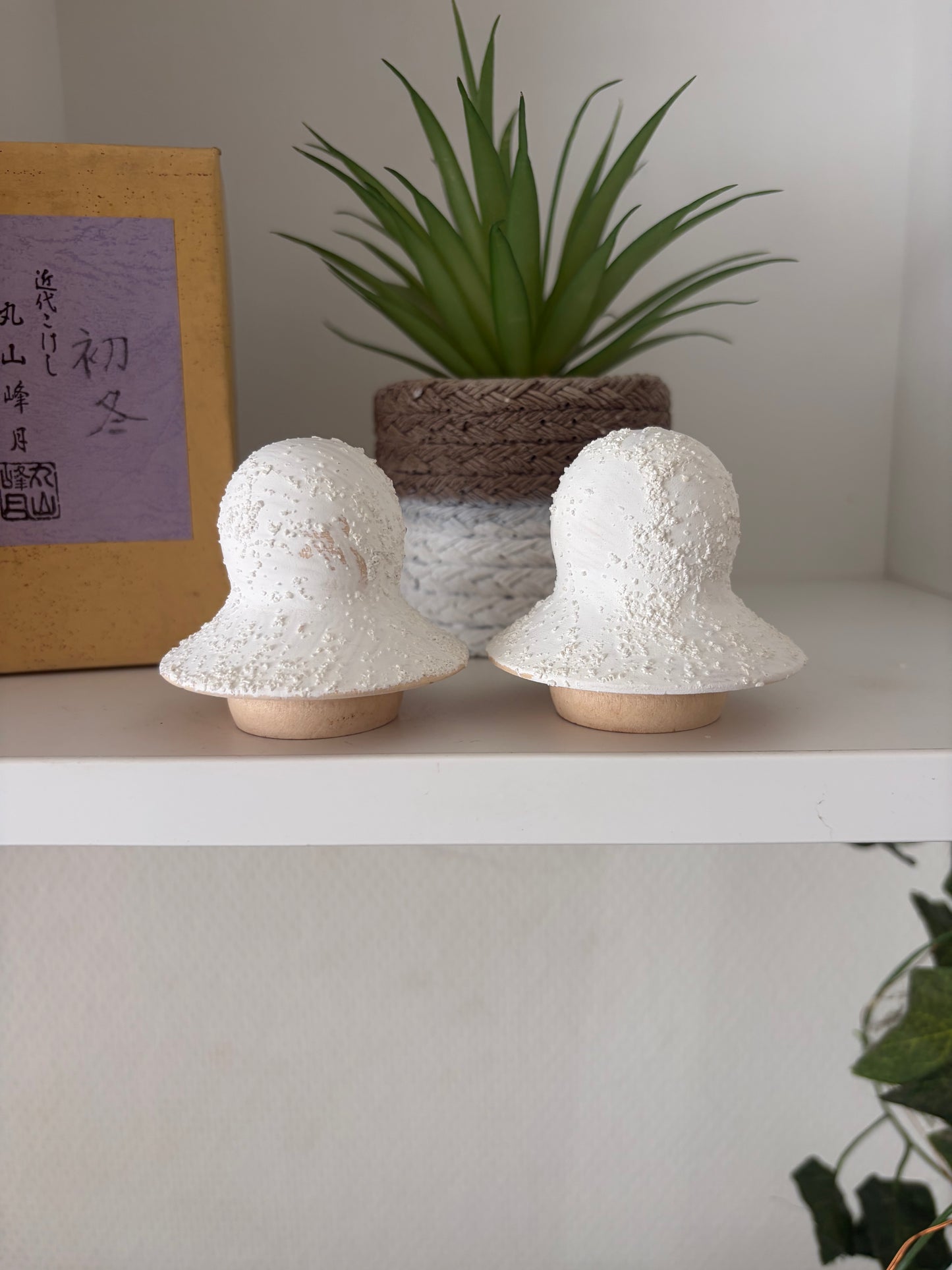 Vintage sosaku kokeshi by Hōgetsu Maruyama