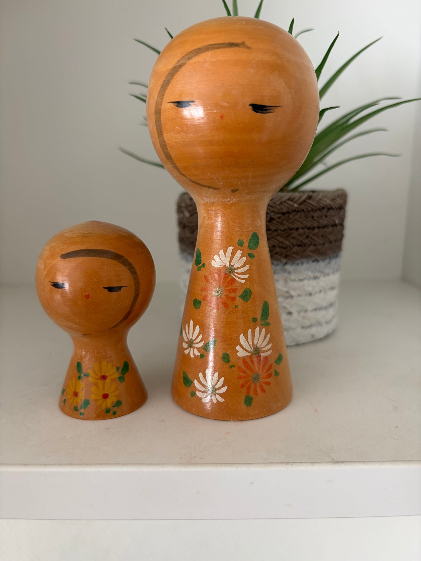 Vintage Sosaku kokeshi by Yajima Suiho (1915-) Mother and child