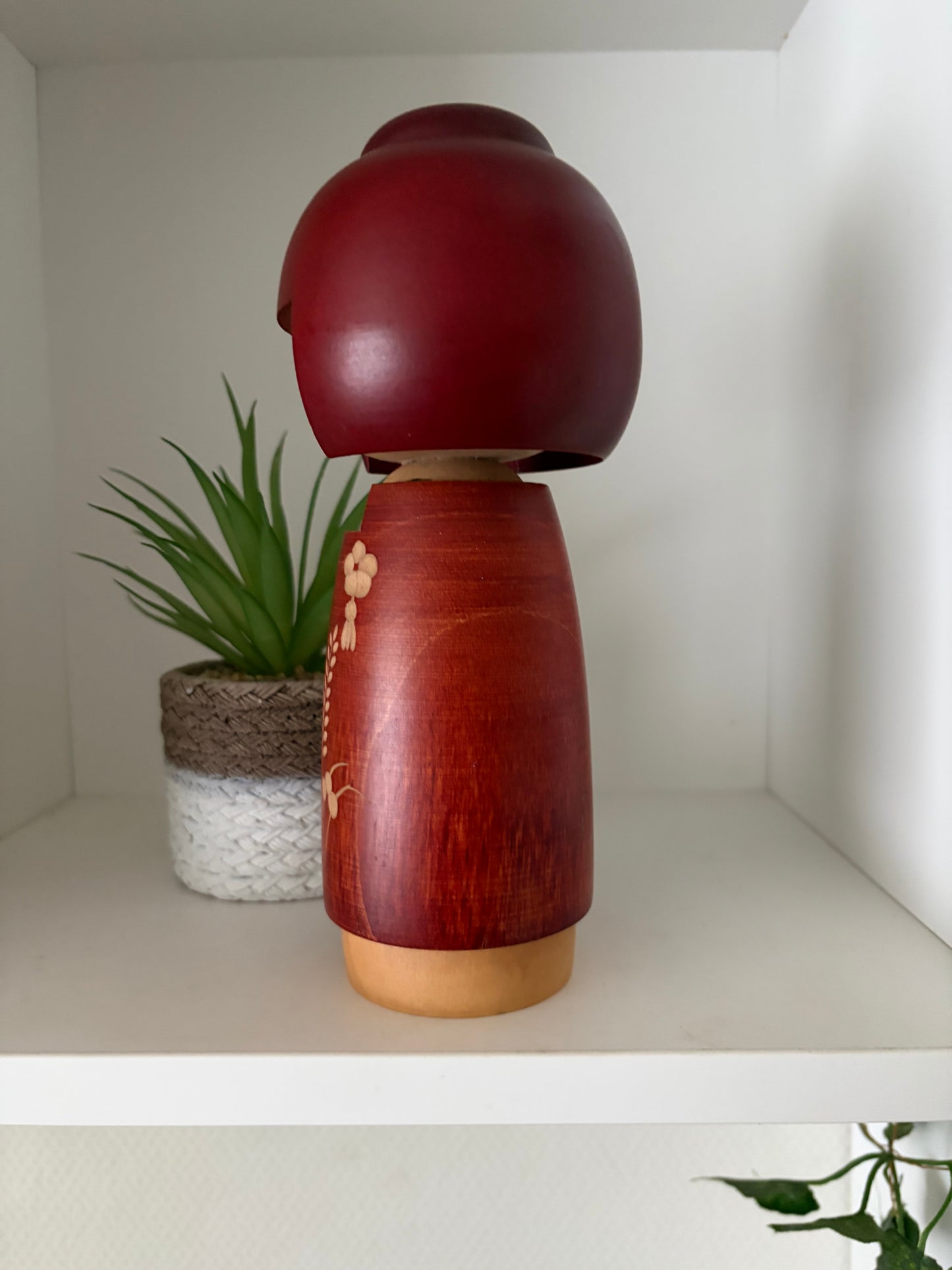 Vintage Sosaku kokeshi by Sato Suigai (1920-)