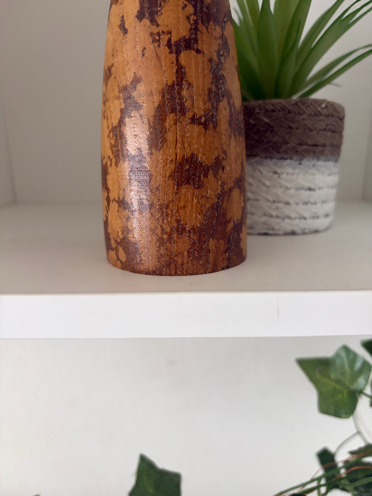 Rare vintage Sosaku kokeshi by Issetsu Kuribayashi (1924 - 2011)