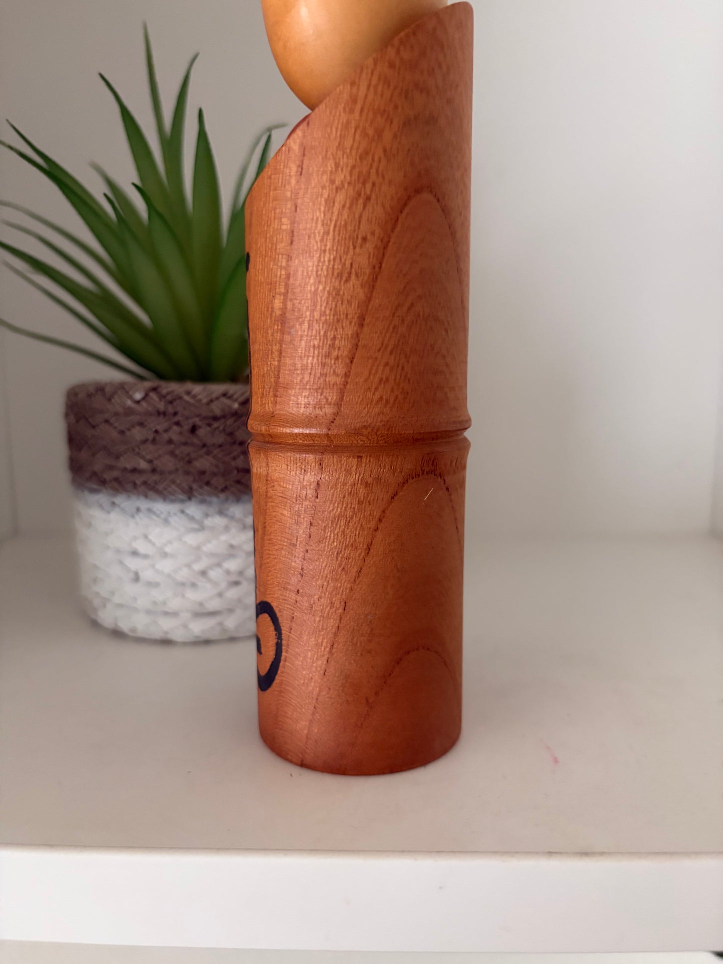 Vintage Sosaku kokeshi by Shido Shozan (1932-1995)