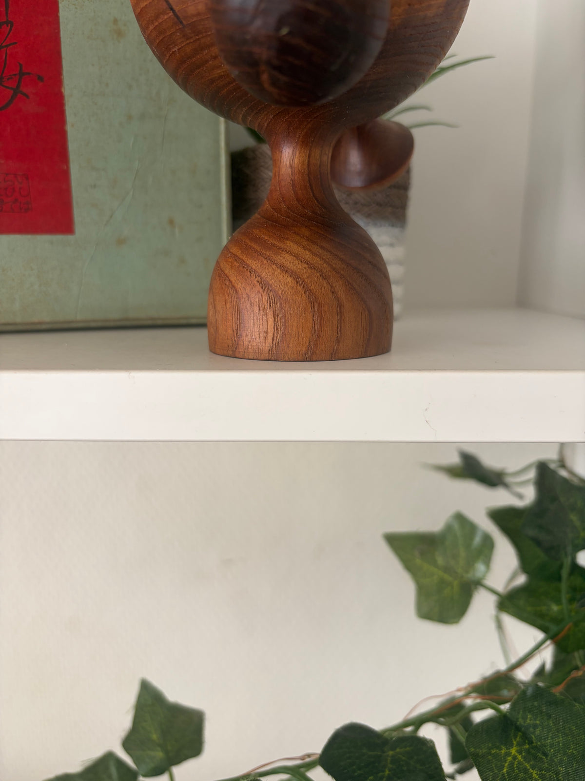Exclusive Sosaku kokeshi by Hideo Ishihara (1925-1999) - with original box