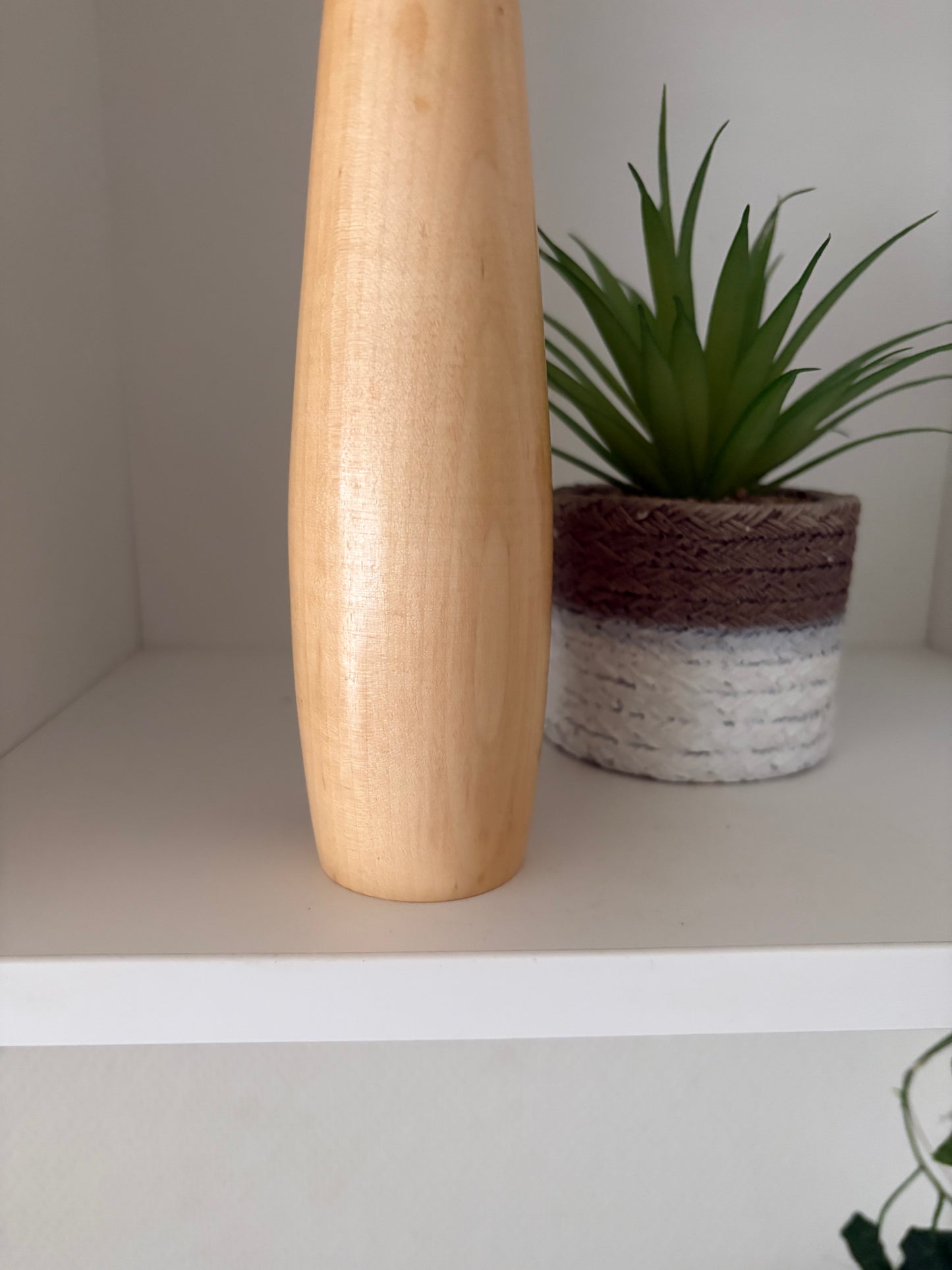 Rare vintage Sosaku kokeshi by Takahashi Hashime (1918-2002)