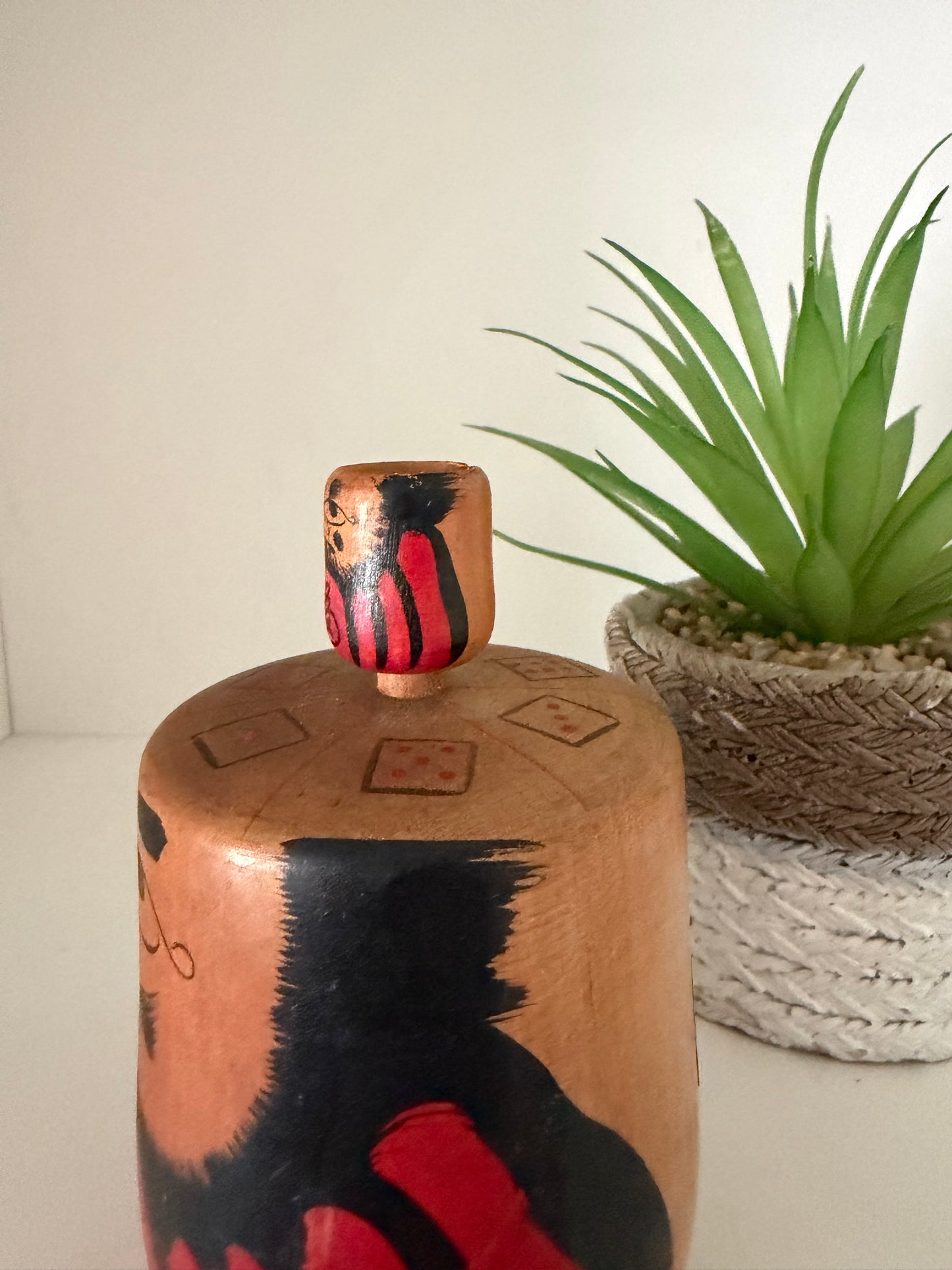 Vintage Daruma kokeshi by Toku