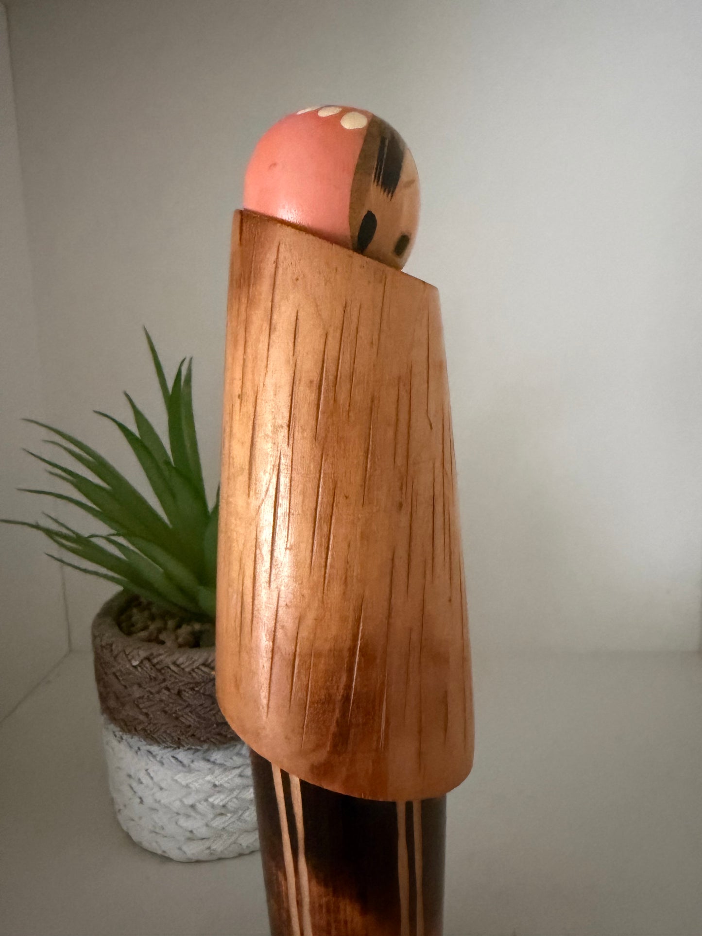 Rare vintage Yukinko kokeshi by Takeda Masashi (1930-)