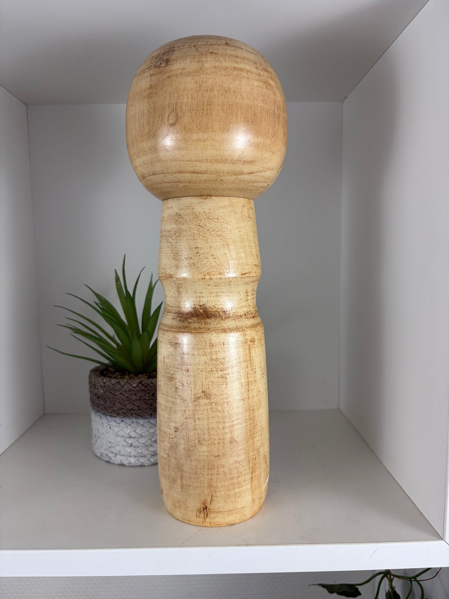 Rare vintage Sosaku kokeshi by Aida Seiho (Harumine) (1926-1998)