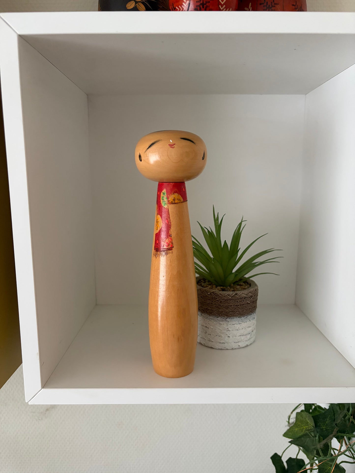 Rare vintage Sosaku kokeshi by Takahashi Hashime (1918-2002)