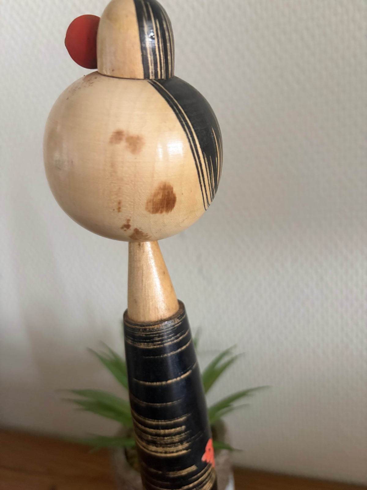 Rare Vintage Sosaku kokeshi by Takanashi Hanpuushi