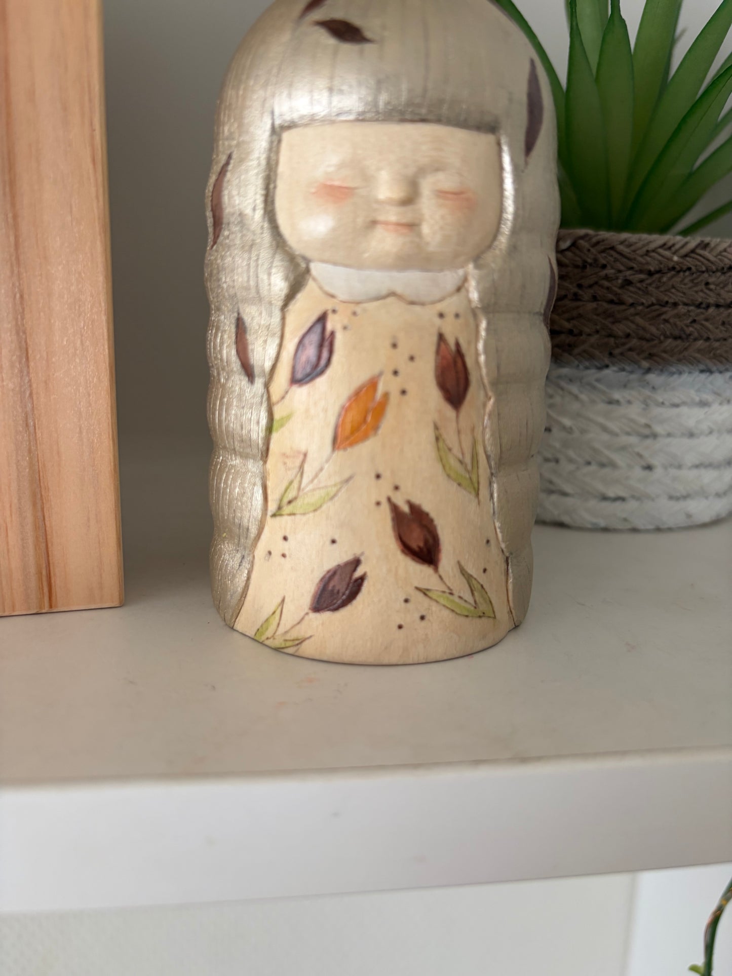 Exclusive one off a kind kokeshi by Nagisa Hirano!