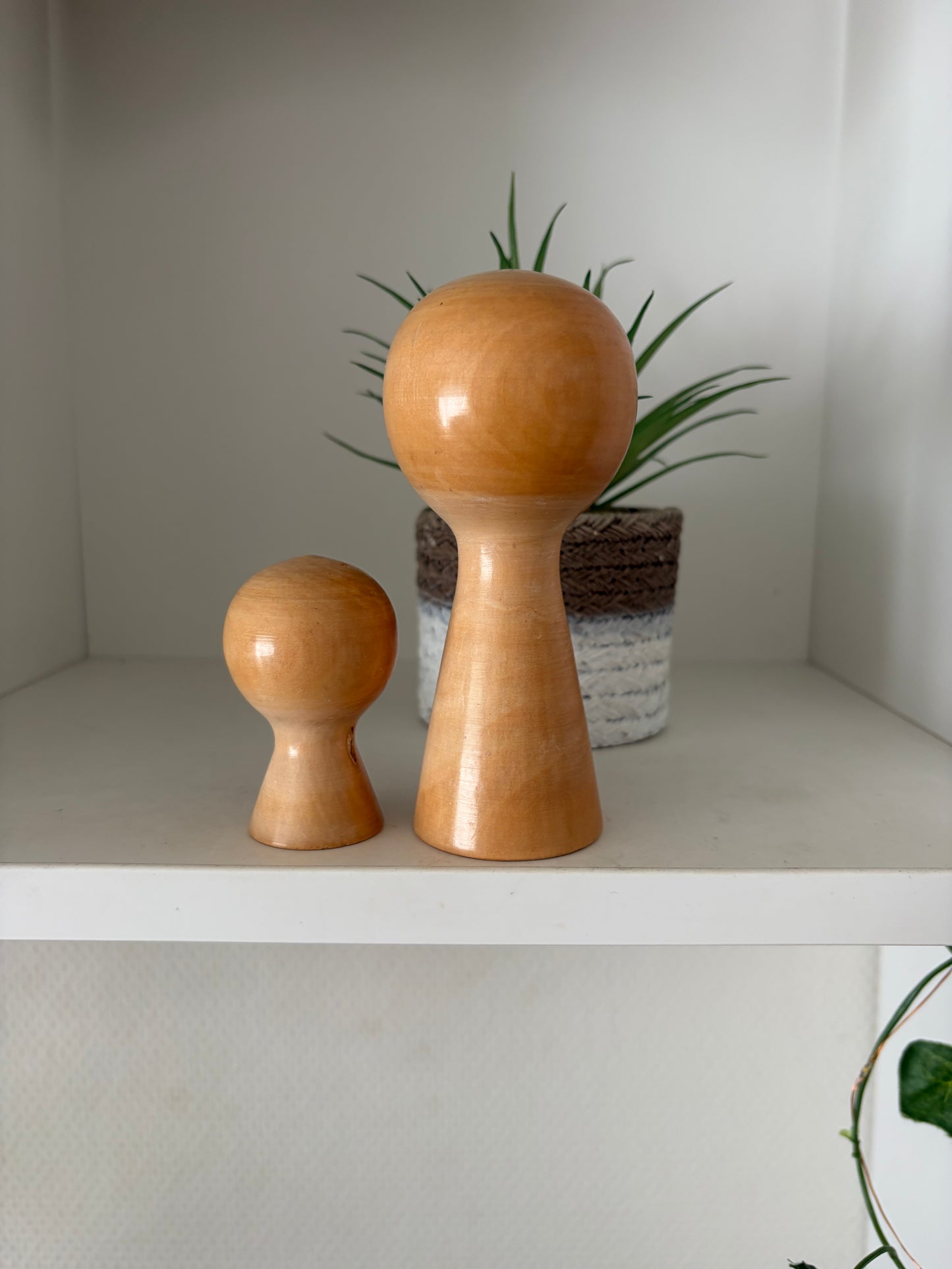 Vintage Sosaku kokeshi by Yajima Suiho (1915-) Mother and child