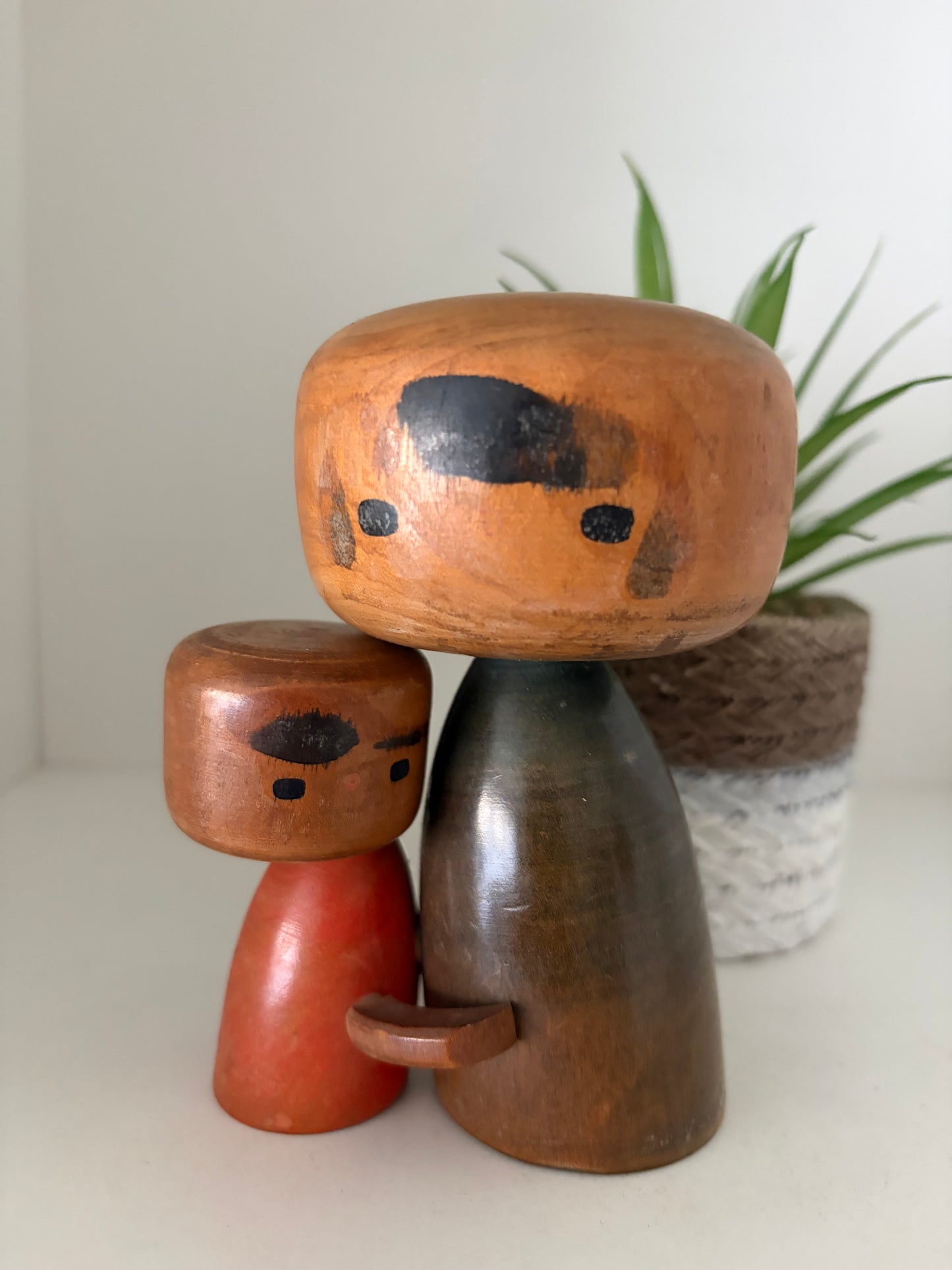 Exclusive Rare Vintage Creative Kokeshi by renowned artisan Ikuyoshi Yokozuka - Mother and child