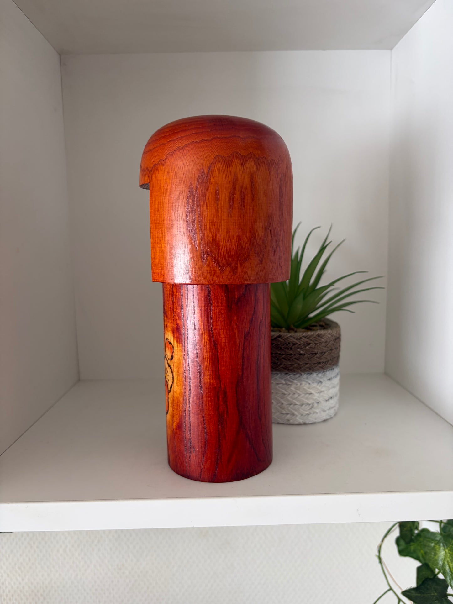 Realy beautiful vintage Sosaku kokeshi by Katsuyuki
