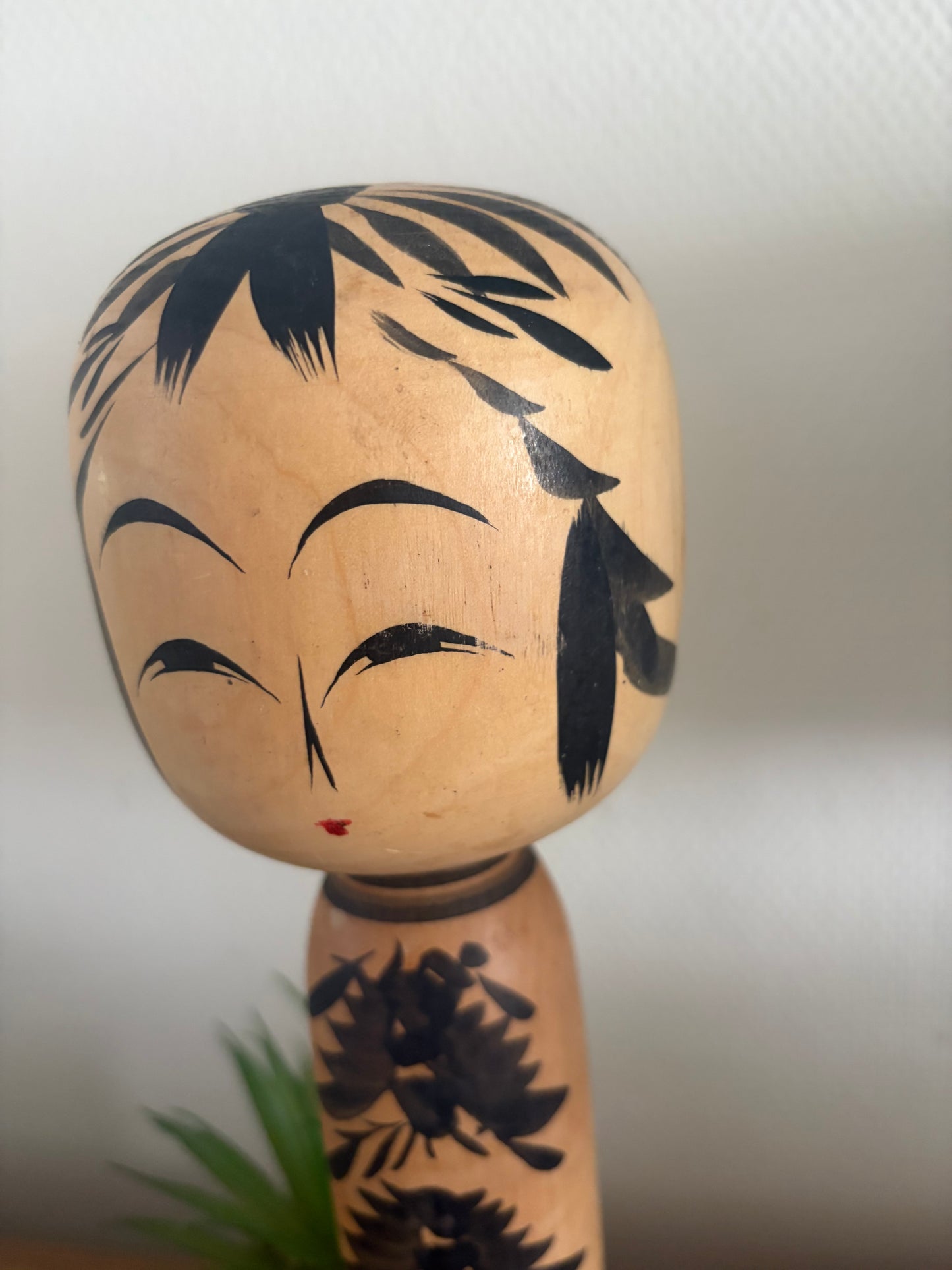 Vintage Monochrome Togatta kokeshi by Sato Fumio
