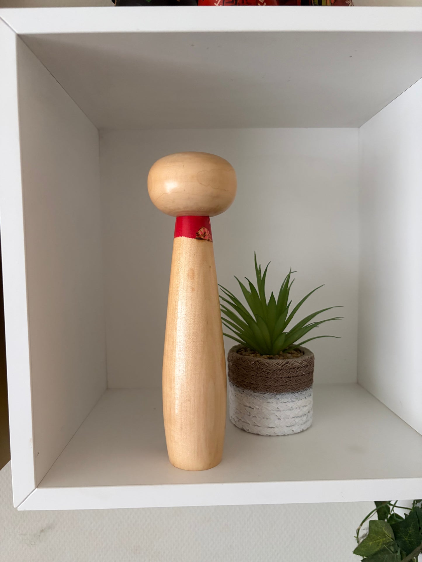 Rare vintage Sosaku kokeshi by Takahashi Hashime (1918-2002)