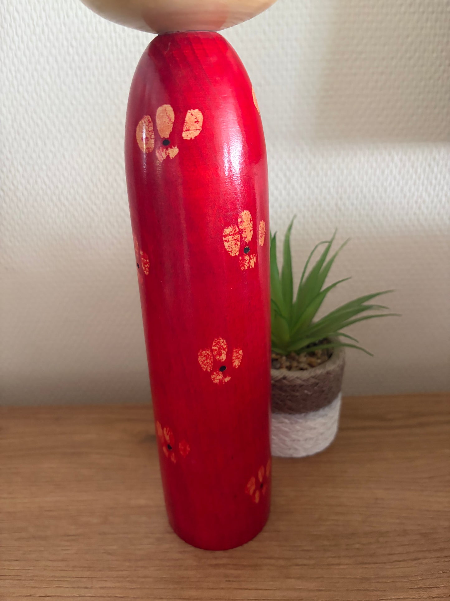Rare vintage Sosaku kokeshi by Takahashi Hashime (1918-2002)