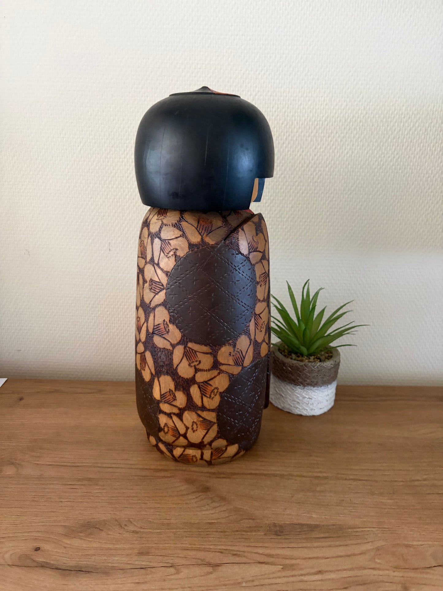 Rare vintage Gumma kokeshi by Inosuke Kobayashi (1931-)