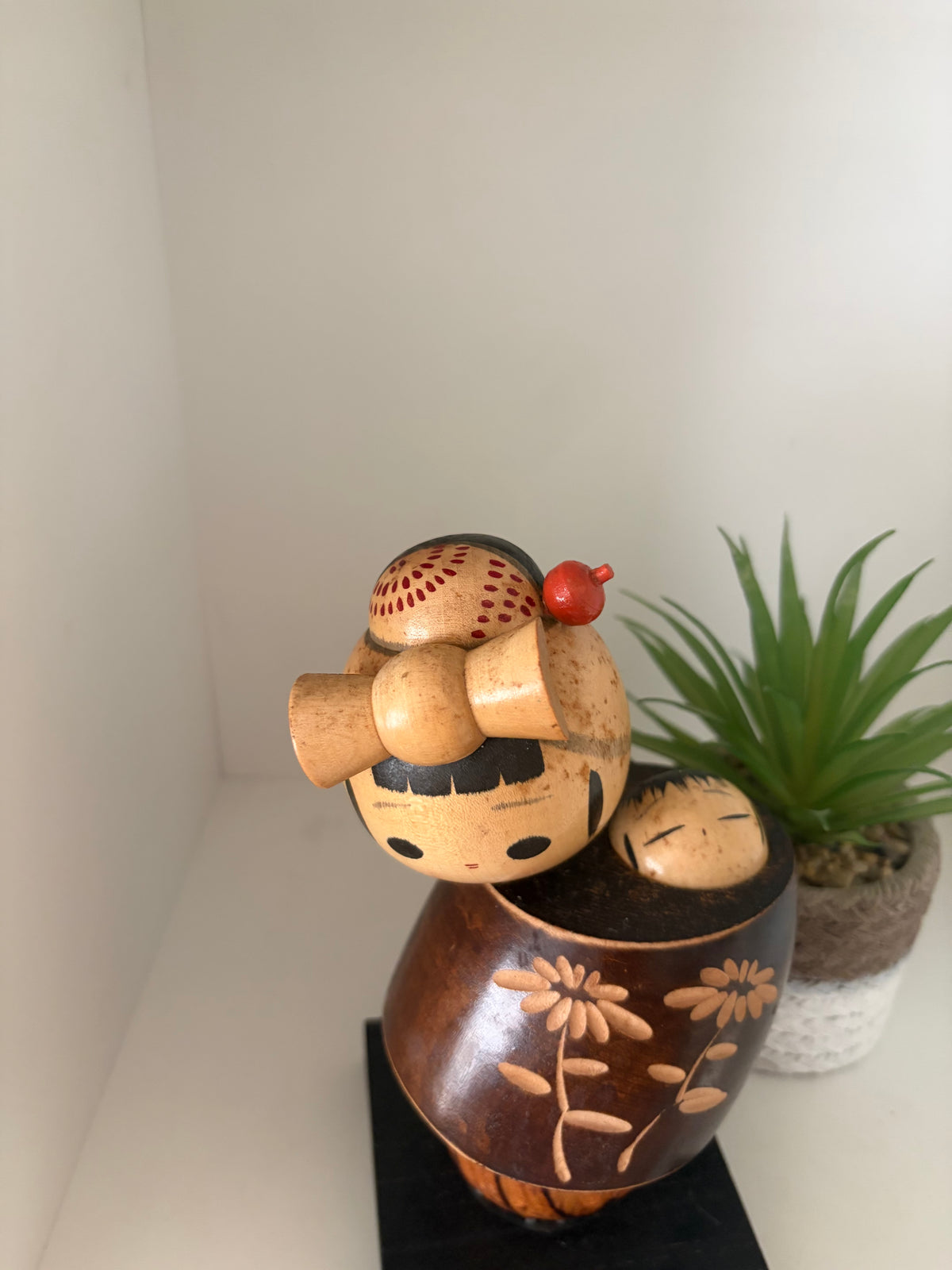 Vintage Sosaku kokeshi by Isamu Yamakawa - Mother and child