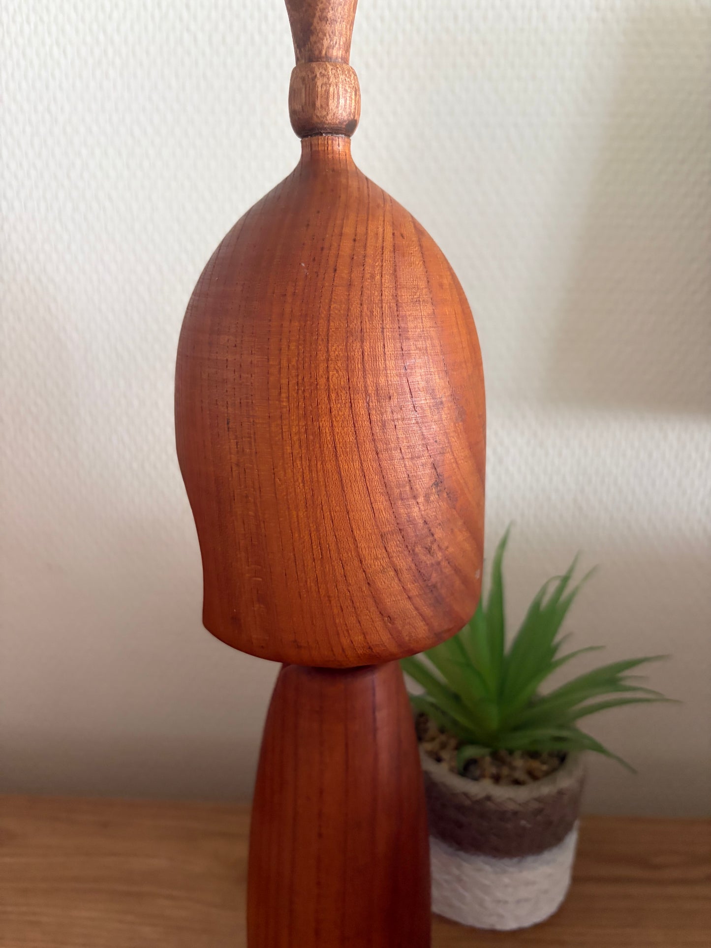 Exclusive Sosaku kokeshi by Shido Shozan (1932-1995)