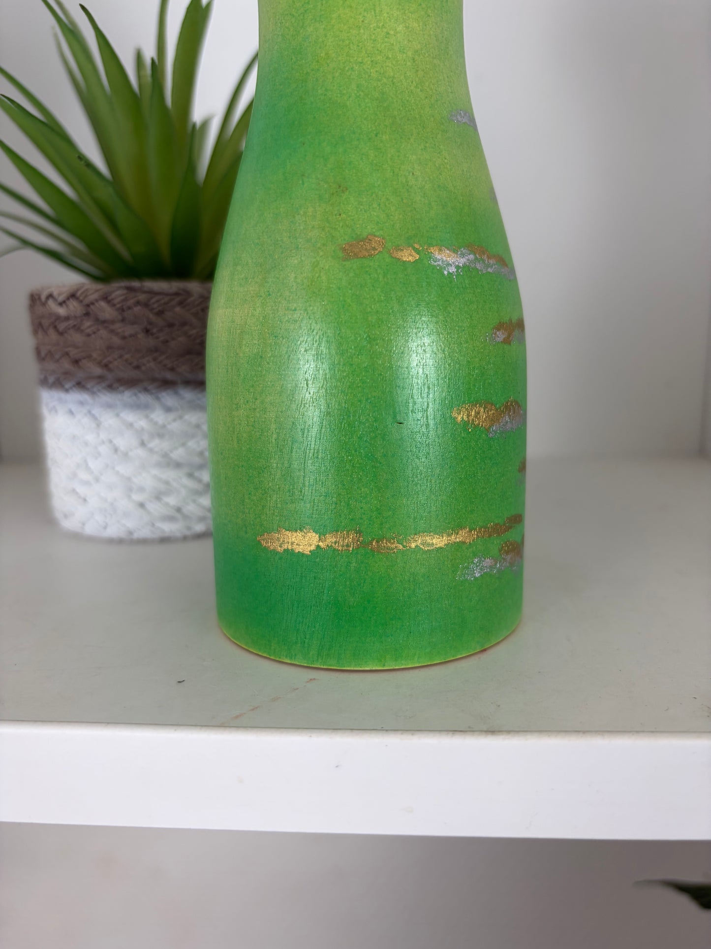 Beautiful Sosaku kokeshi by Aoki Ryoka (1931-)