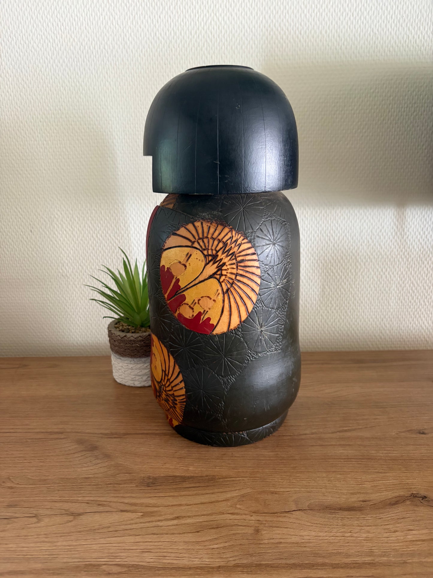 Rare vintage Gumma kokeshi by Inosuke Kobayashi (1931-)