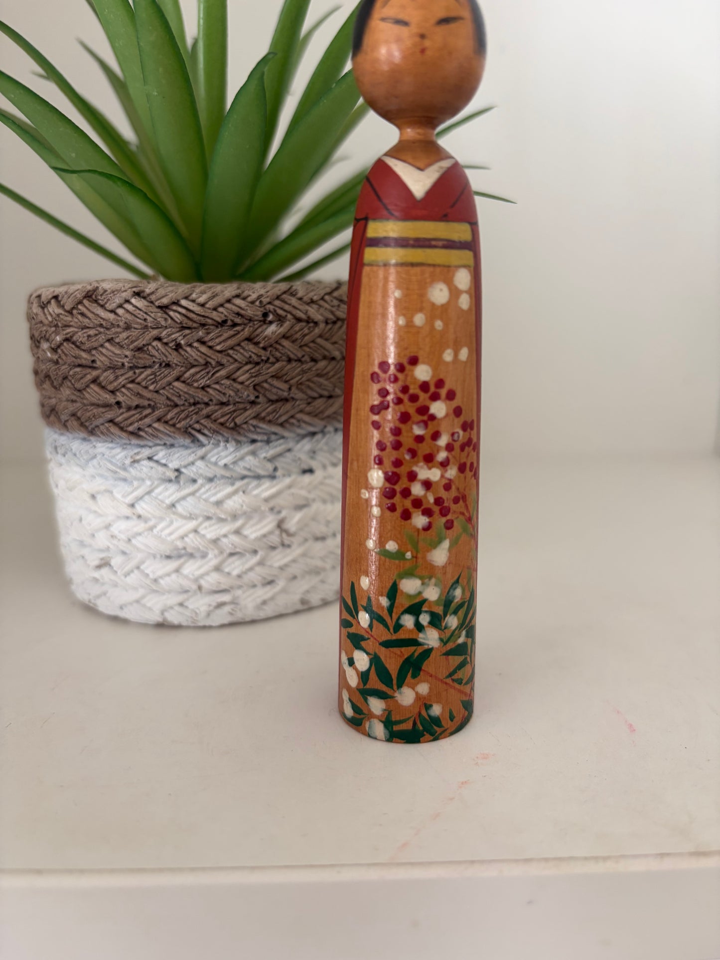 Exclusive Kijiyama kokeshi made by Takano Yohachi (1907-1994)
