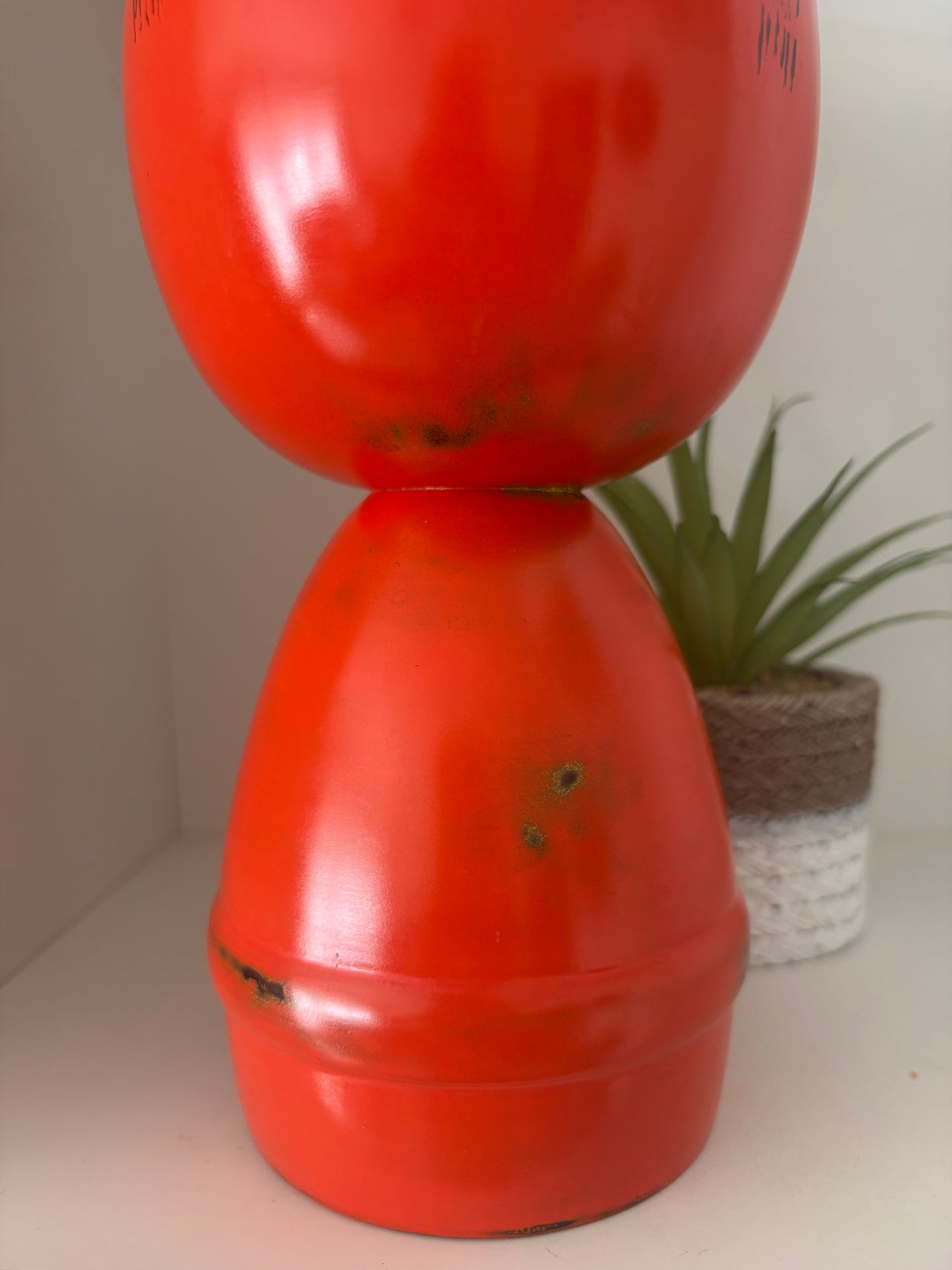 Exclusive vintage Sosaku kokeshi by Takahashi Hashime (1918-2002)