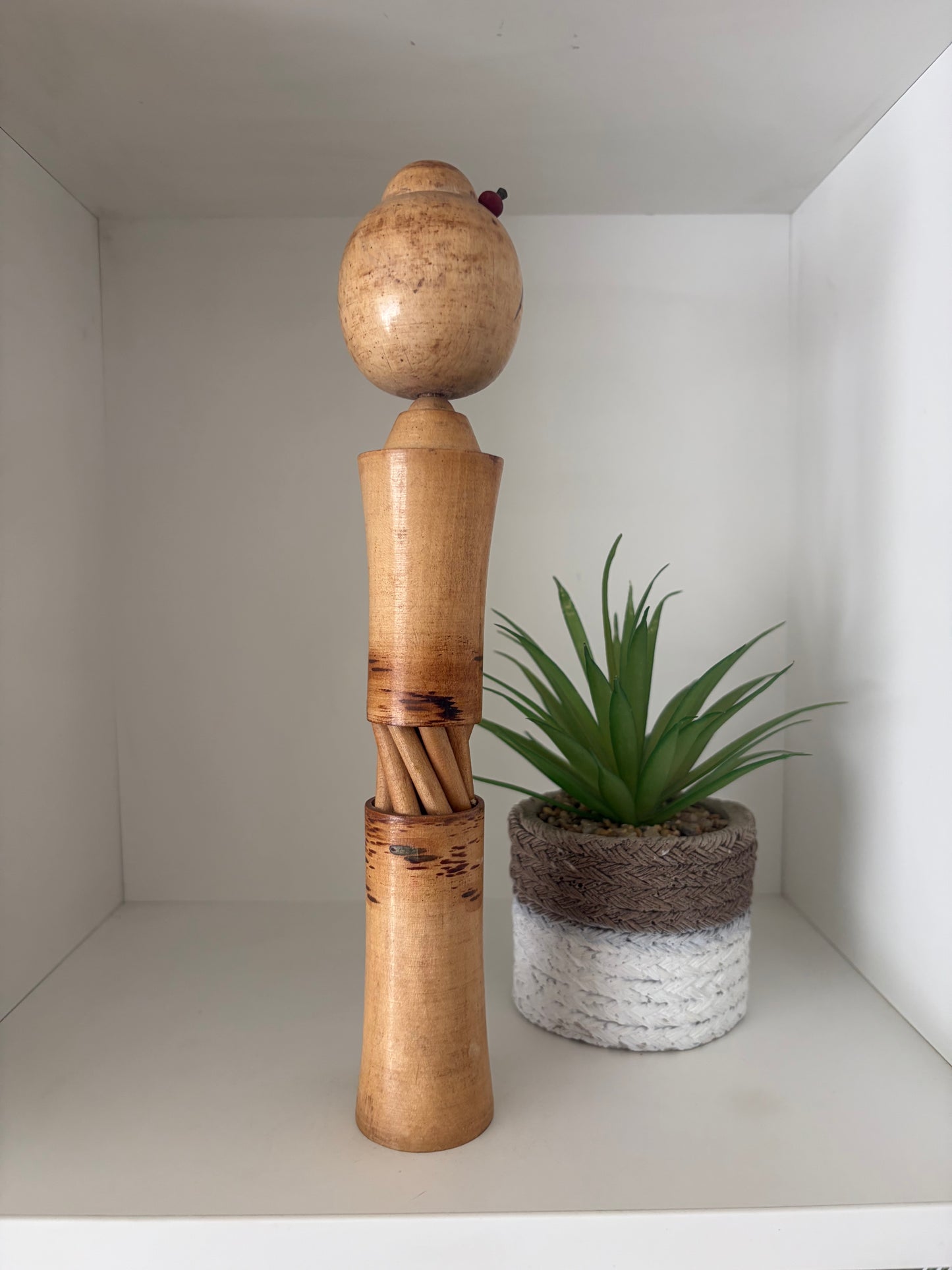 Vintage Sosaku kokeshi by Ryoichi