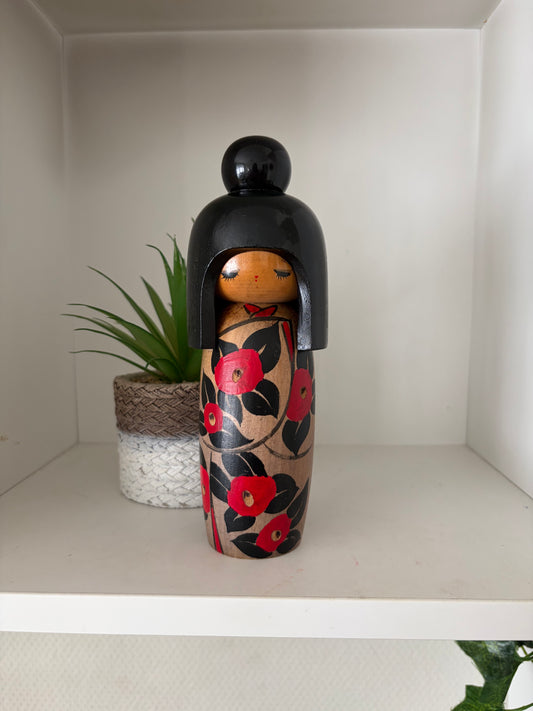 Vintage Gumma kokeshi by Hajime Miyashita (1940-)