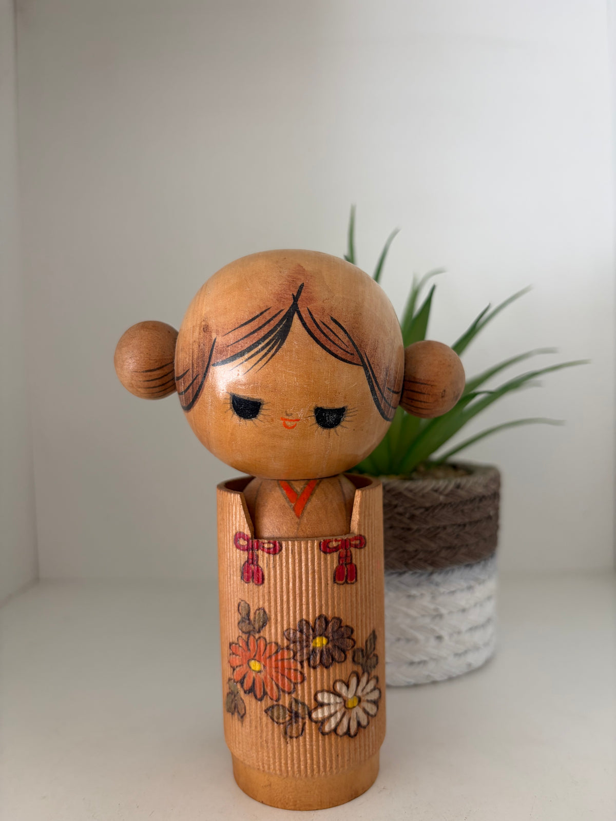 Lovely vintage Sosaku kokeshi by Tomio Ishida