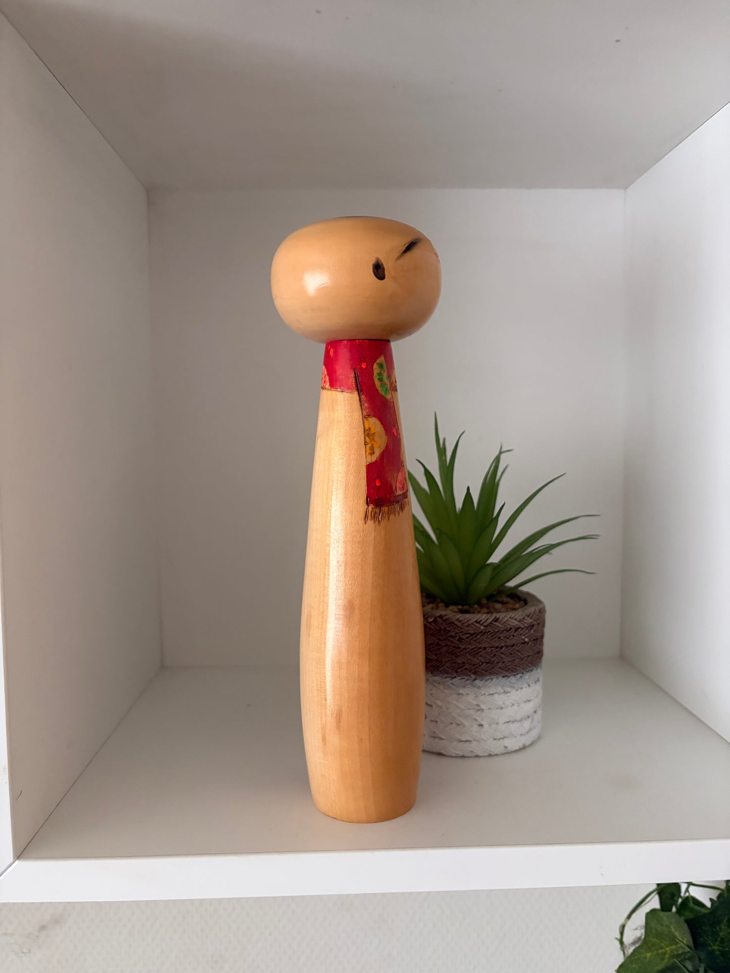 Rare vintage Sosaku kokeshi by Takahashi Hashime (1918-2002)