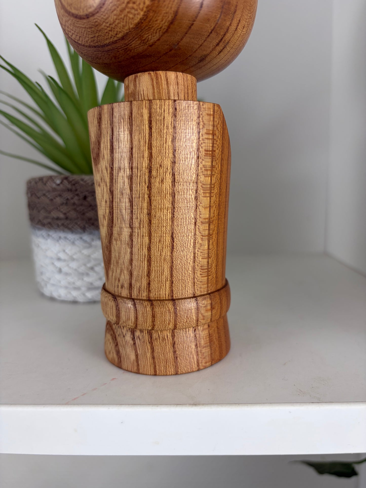 Rare vintage Sosaku kokeshi by Aida Seiho (Harumine) (1926-1998)