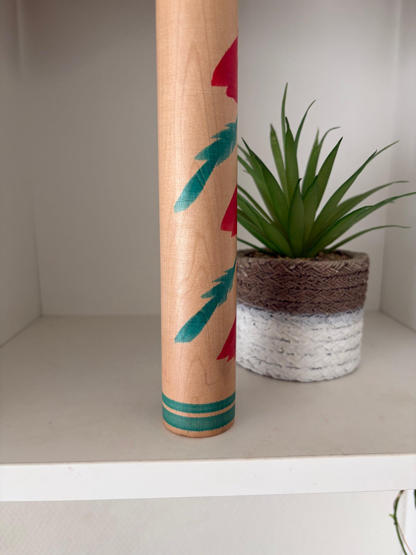 Lovely vintage traditional Togatta kokeshi by Asakura Kinu