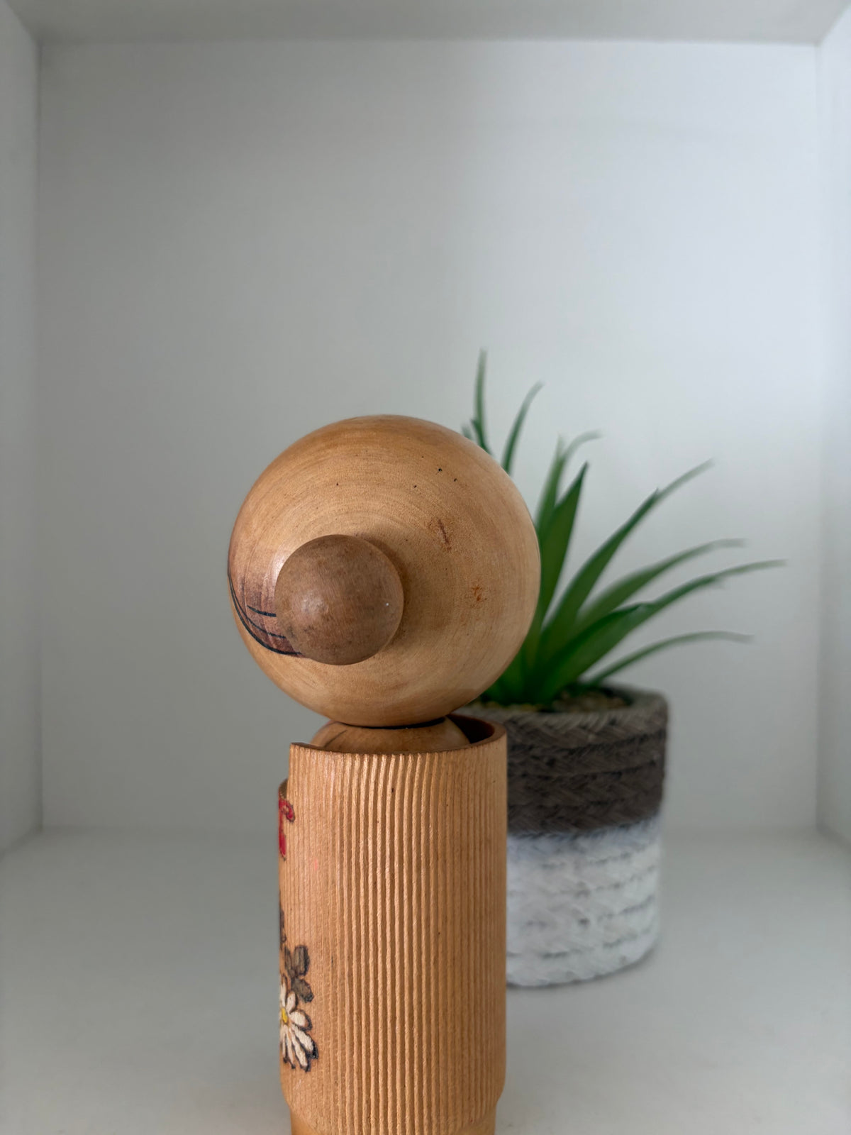 Lovely vintage Sosaku kokeshi by Tomio Ishida