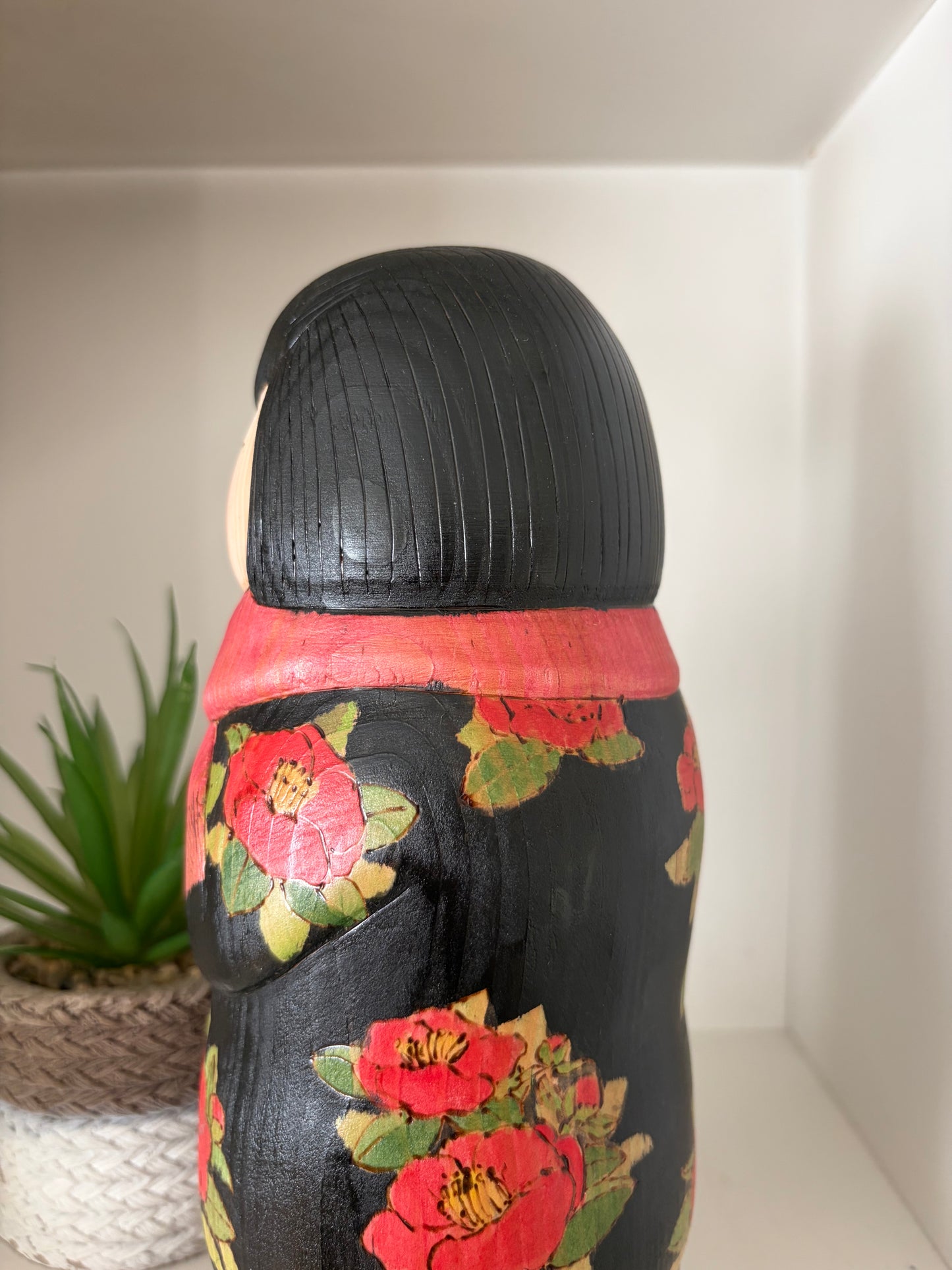 Unique Modern Sosaku kokeshi by Yuko Yamazaki - With box