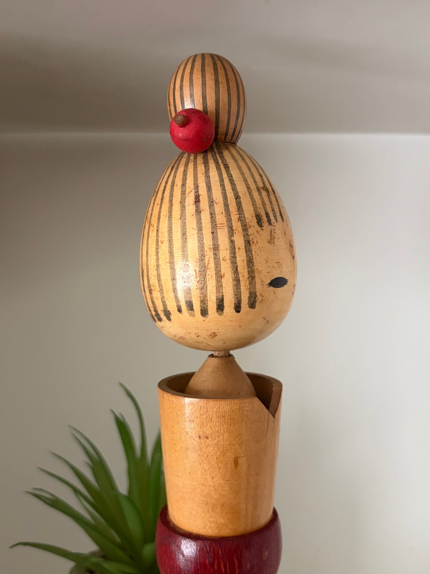 Vintage Sosaku kokeshi by Isamu Yamakawa