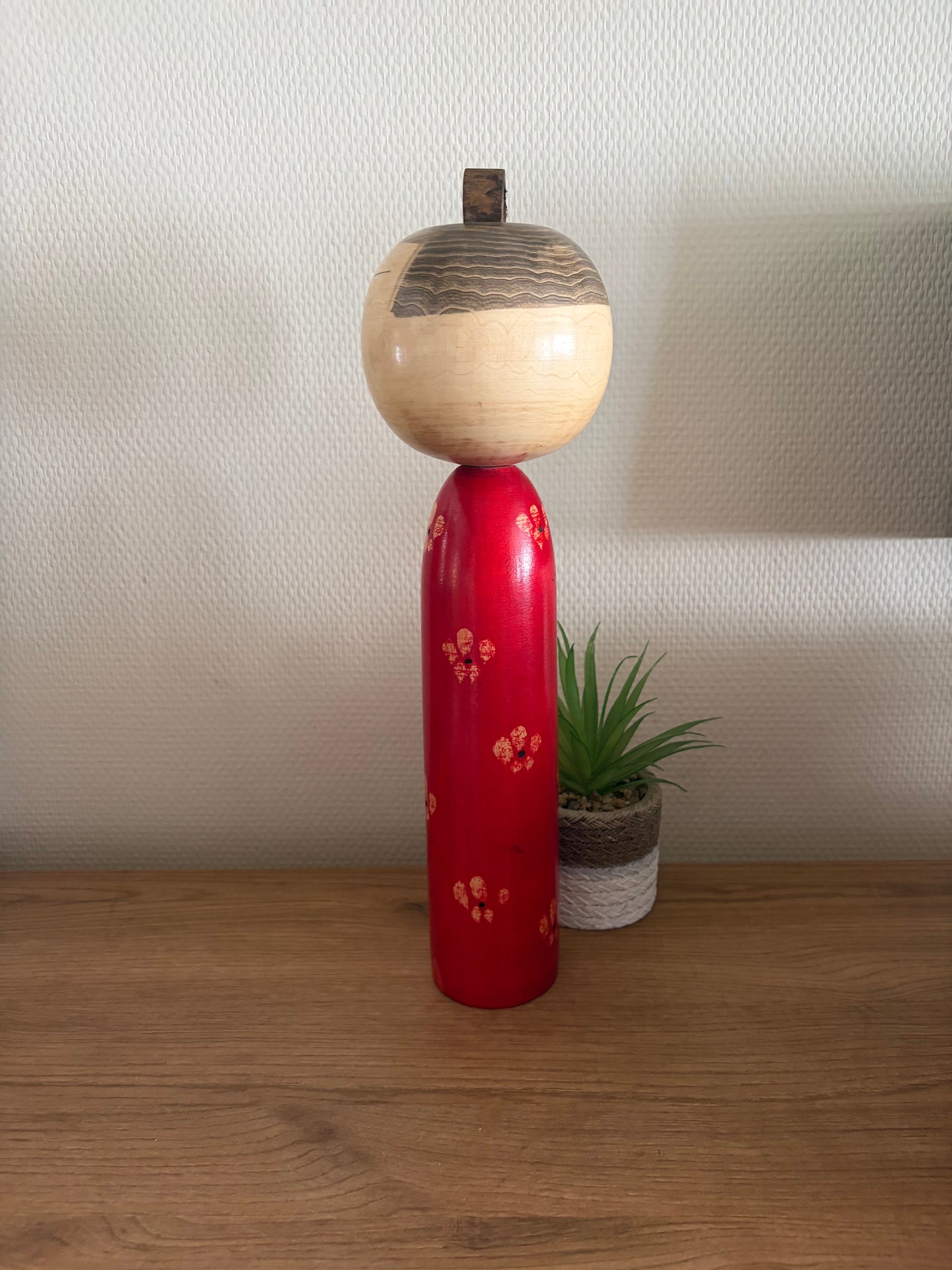 Rare vintage Sosaku kokeshi by Takahashi Hashime (1918-2002)