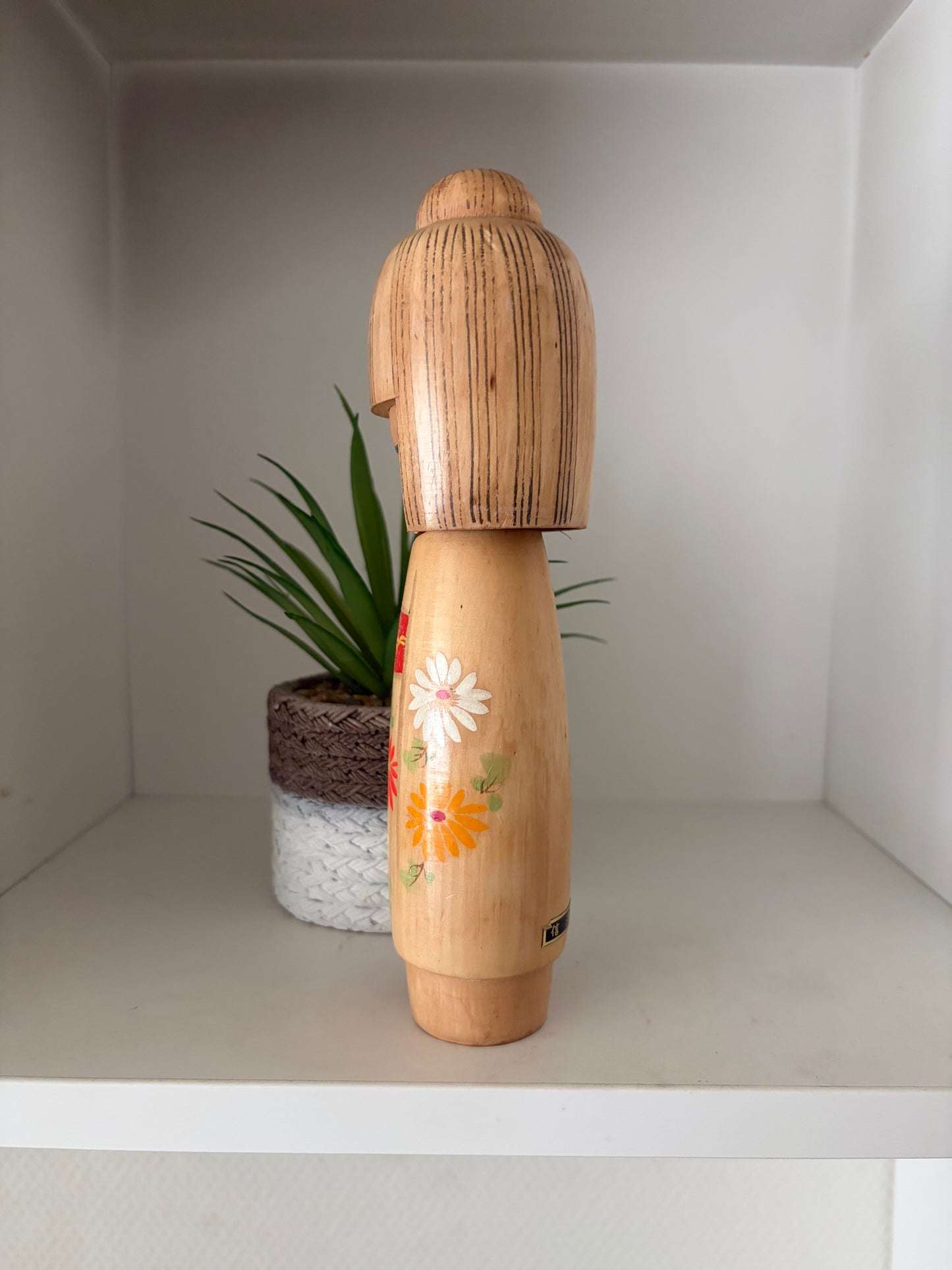 Vintage Sosaku kokeshi by Hajime Miyashita (1940-)
