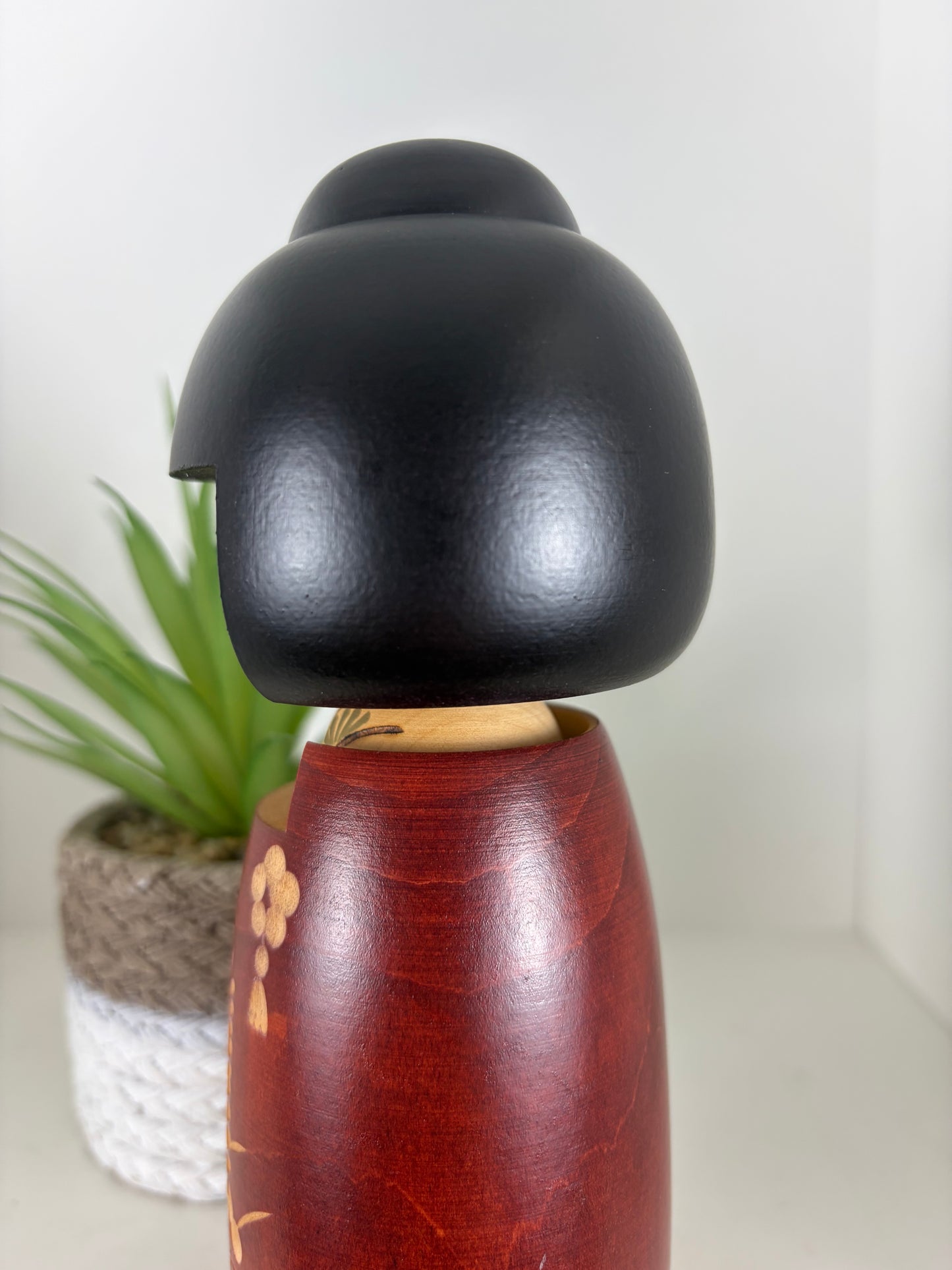 Vintage Sosaku kokeshi by Sato Suigai (1920-)