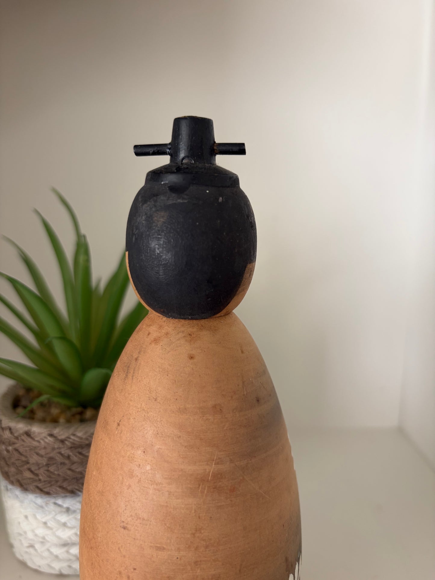 Lovely vintage Sosaku kokeshi by Aoki Ryoka (1931-)