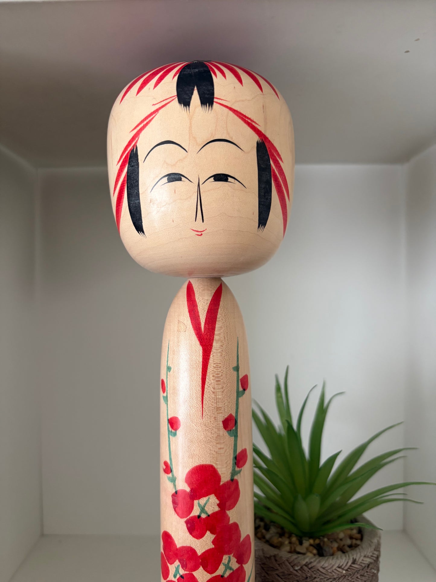 Lovely vintage Togatta kokeshi by Sato Tomio