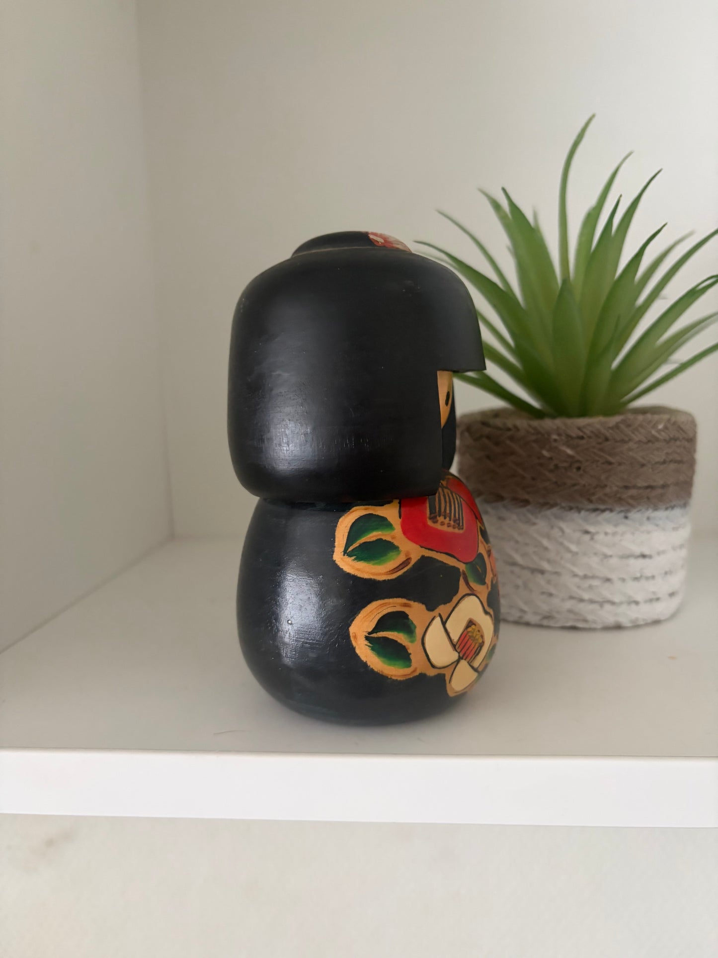 Vintage Sosaku kokeshi by Miyama Keiji