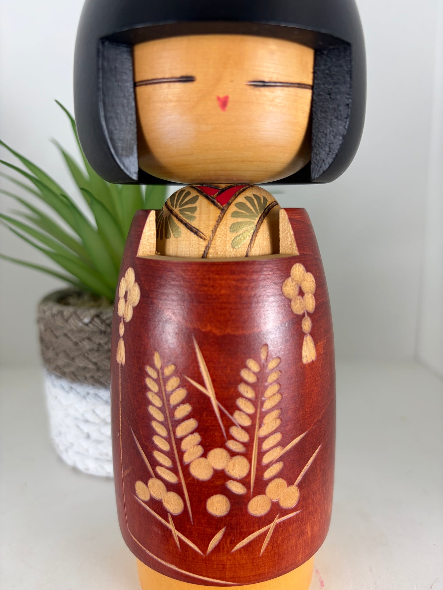 Vintage Sosaku kokeshi by Sato Suigai (1920-)