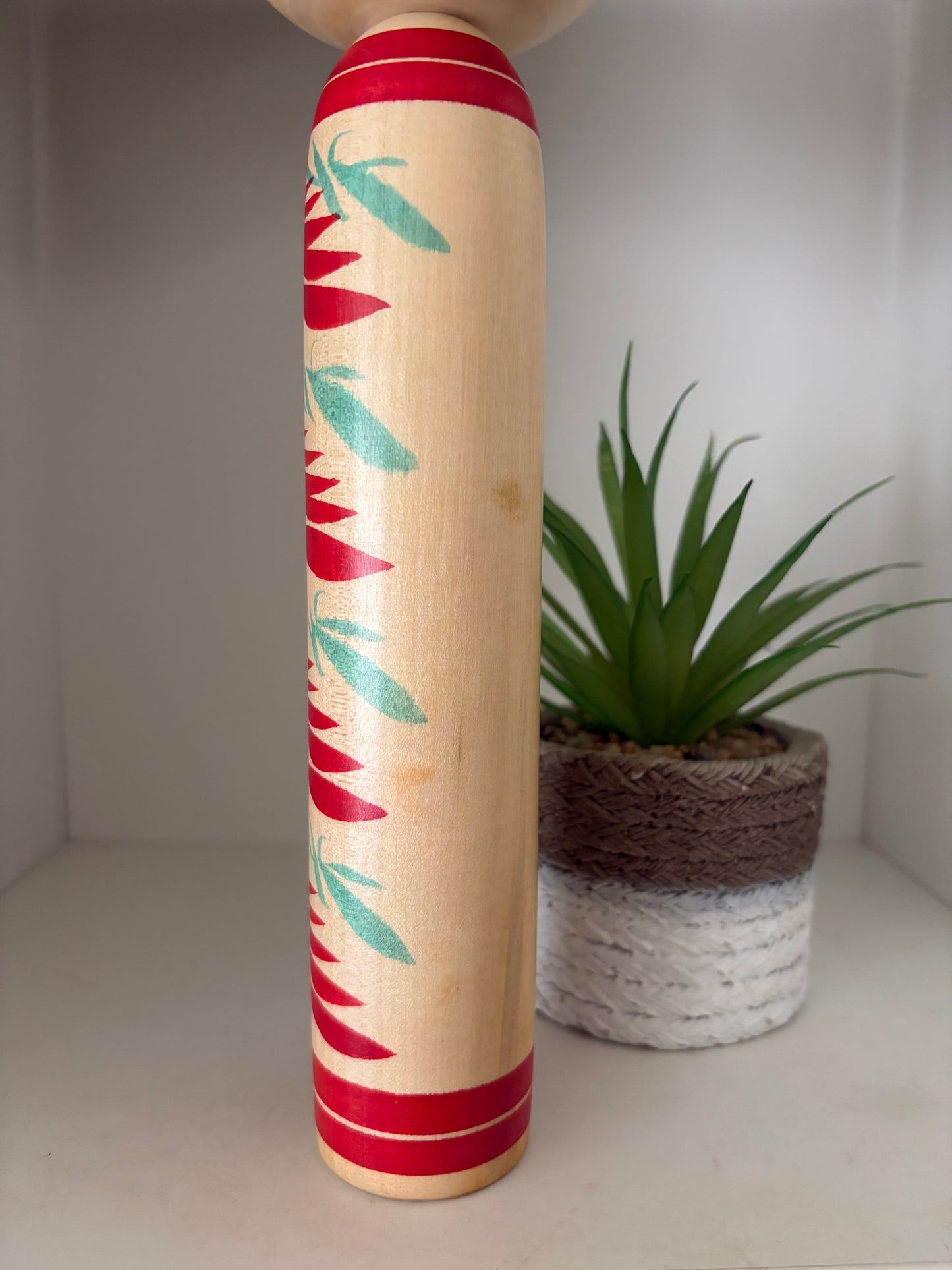 Vintage traditional Togatta kokeshi by Sakuta Takashi