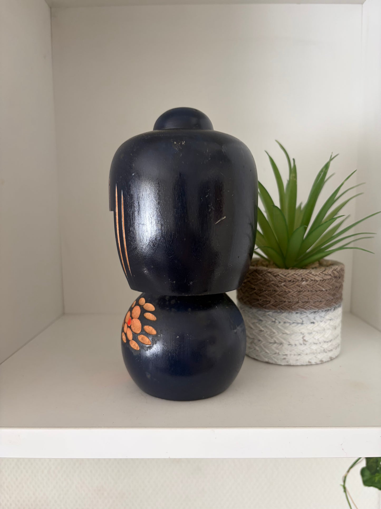 Vintage Sosaku kokeshi by Tae