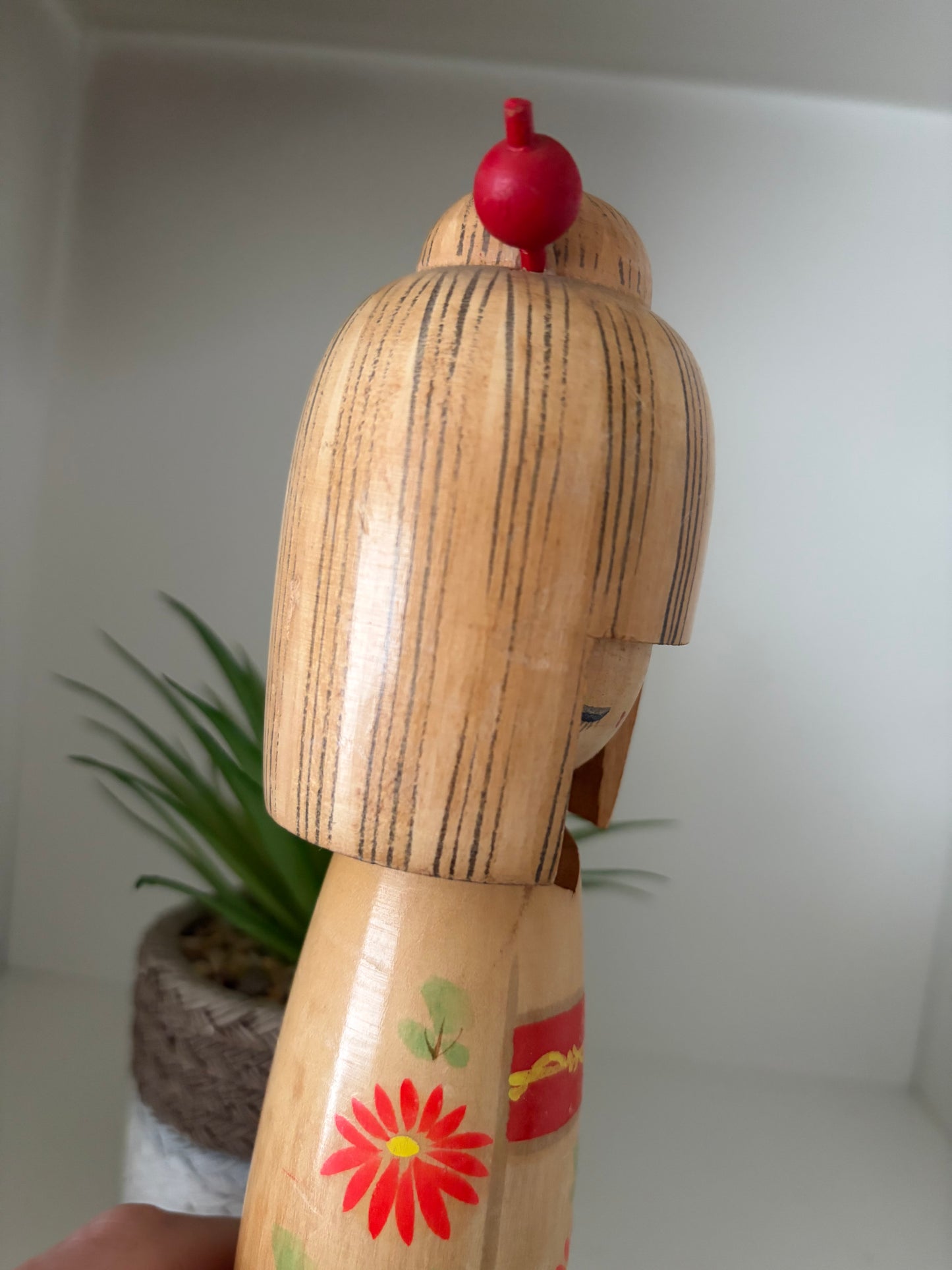 Vintage Sosaku kokeshi by Hajime Miyashita (1940-)