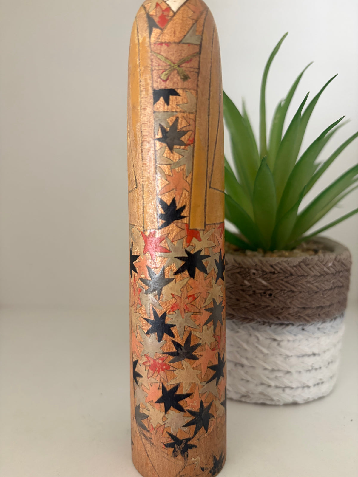 Exclusive Kijiyama kokeshi made by Takano Yohachi (1907-1994)