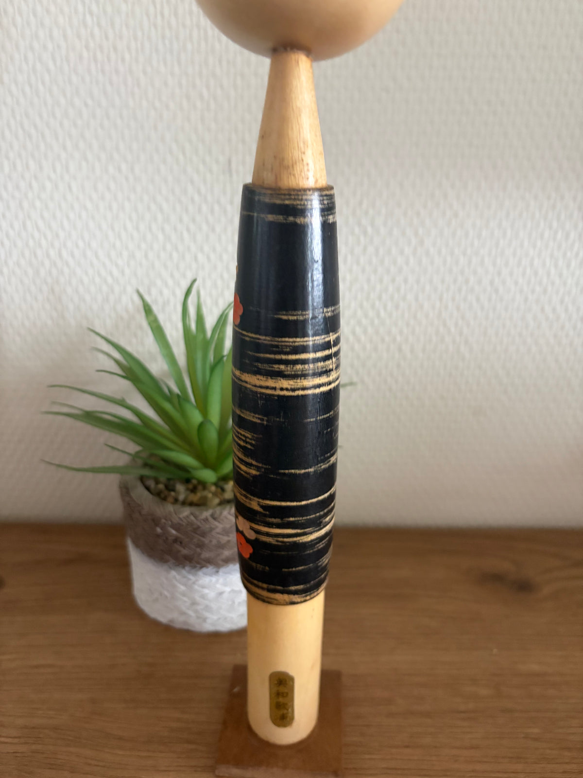 Rare Vintage Sosaku kokeshi by Takanashi Hanpuushi