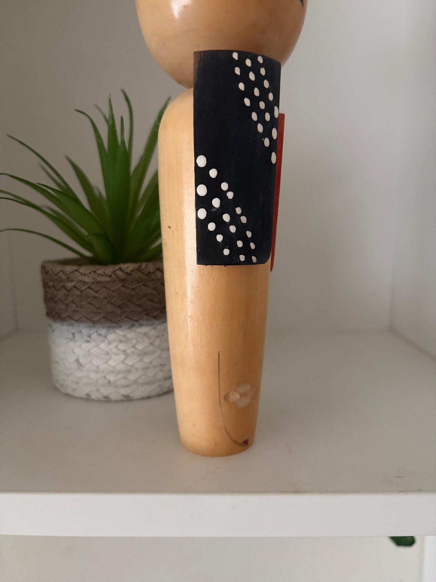 Elegant Vintage Sosaku kokeshi