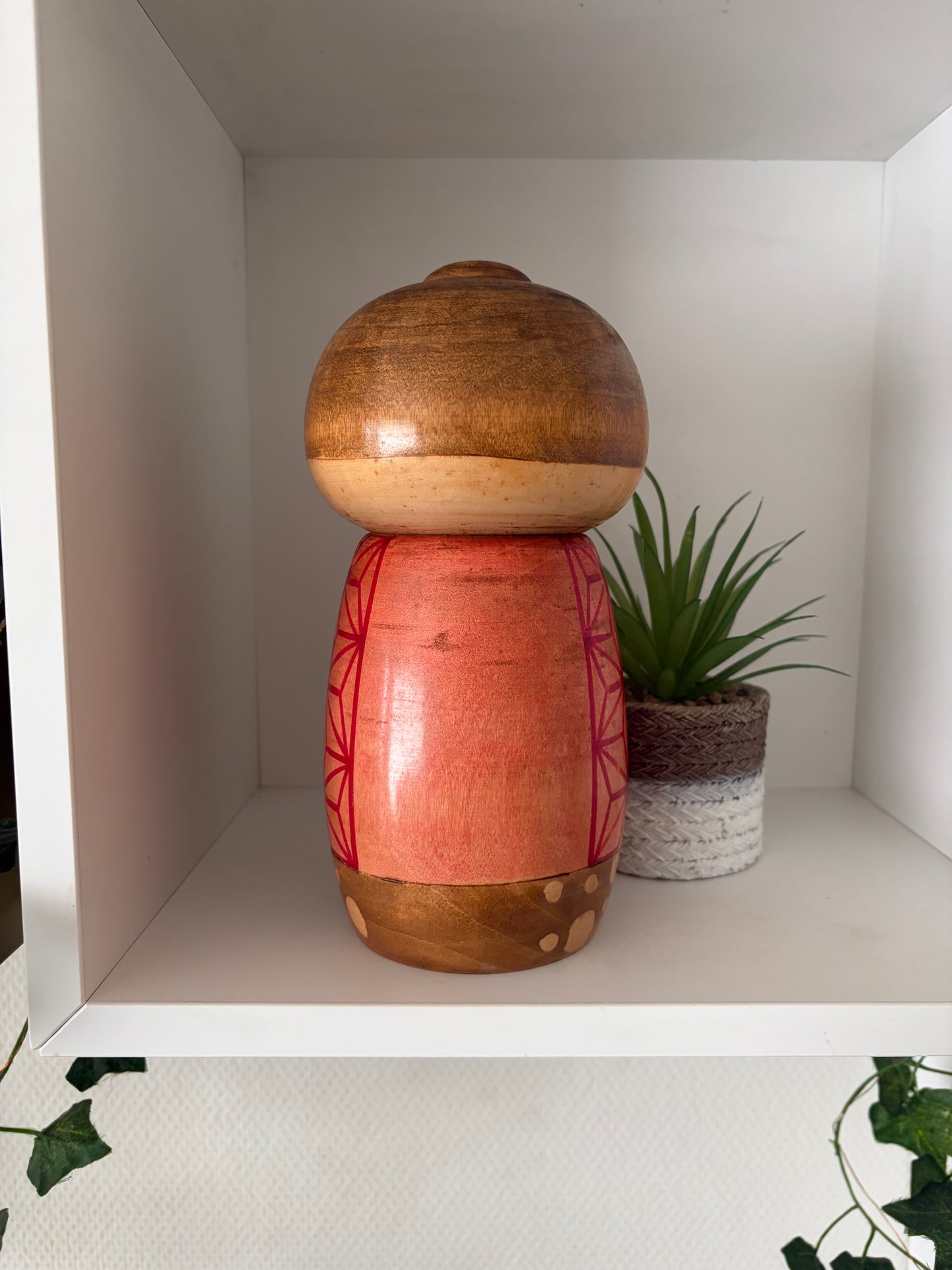 Rare Vintage Sosaku kokeshi by Toa Sekiguchi (1942-)