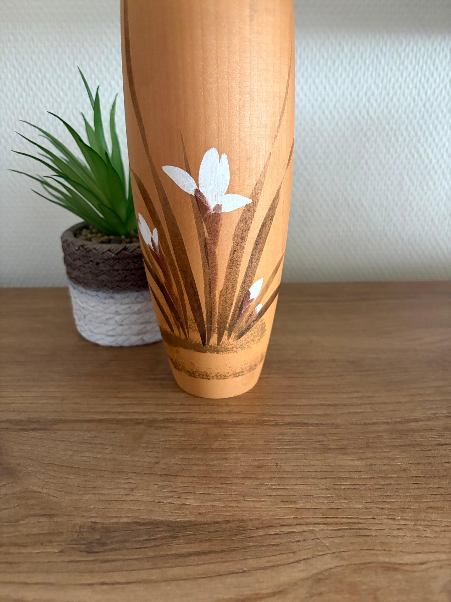 Exclusive vintage Sosaku kokeshi by Aoki Ryoka (1931-)